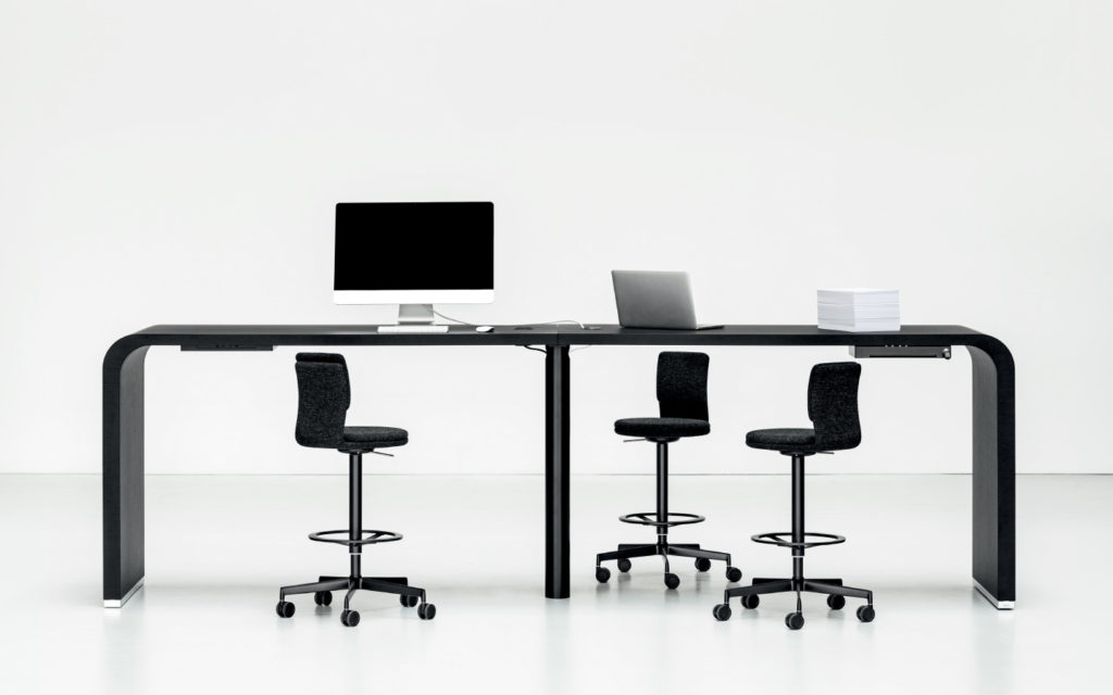 Table de réunion haute pour travailler debout