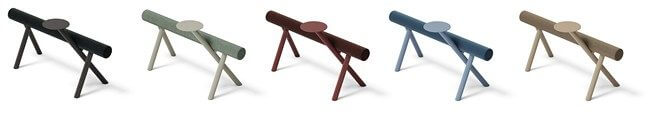 banc d’attente design LUMBER en version chevalet, décliné en cinq coloris naturels