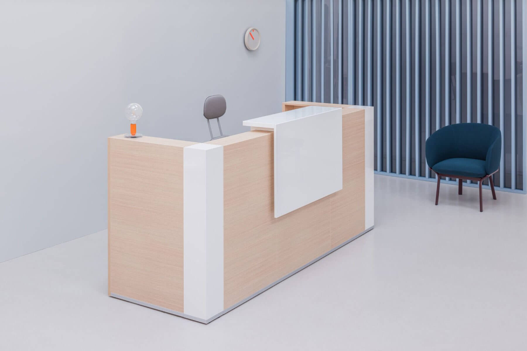 Banque d'accueil en bois design