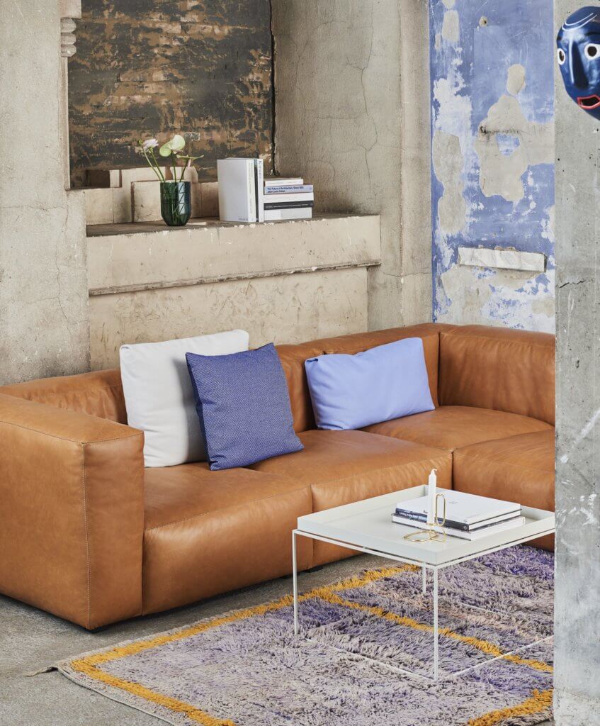 Sofa design en angle finition cuir