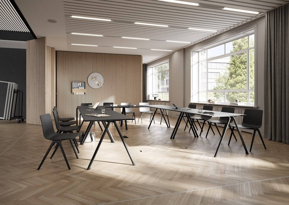 Une chaise design et empilable pour créer des environnements de travail modulables