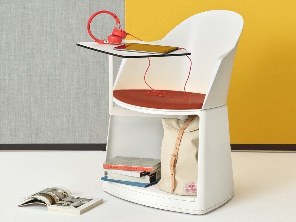 Chaise mobile avec tablette et espace de rangement sous l'assise