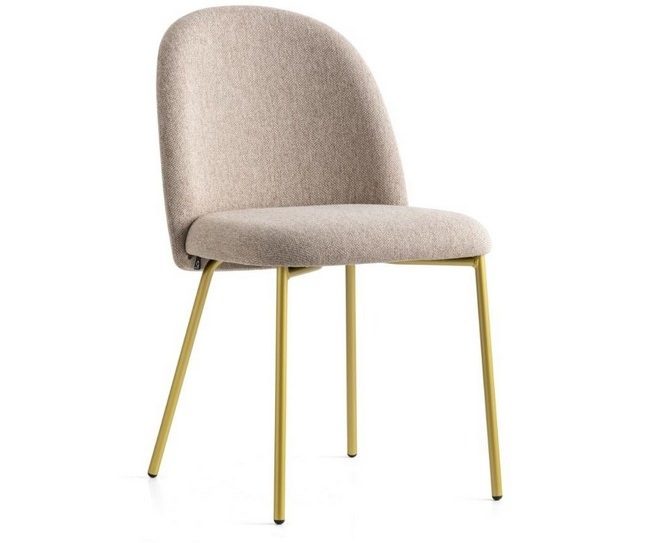 Chaise de réunion TUKA sans accoudoirs en tissu beige chiné avec piètement fin en métal doré.