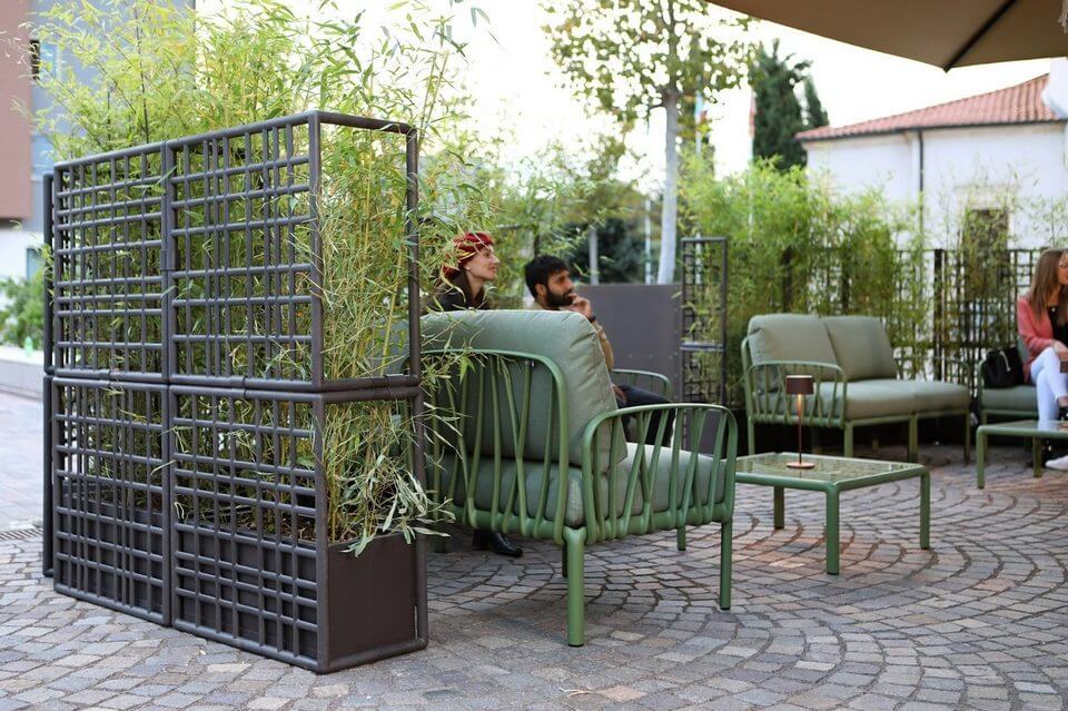 Cloison et jardinière design pour terrasse de restaurant SIPARIO
