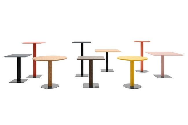 Vue d'ensemble de la collection de tables ONE illustrant la variété des coloris et des formats.