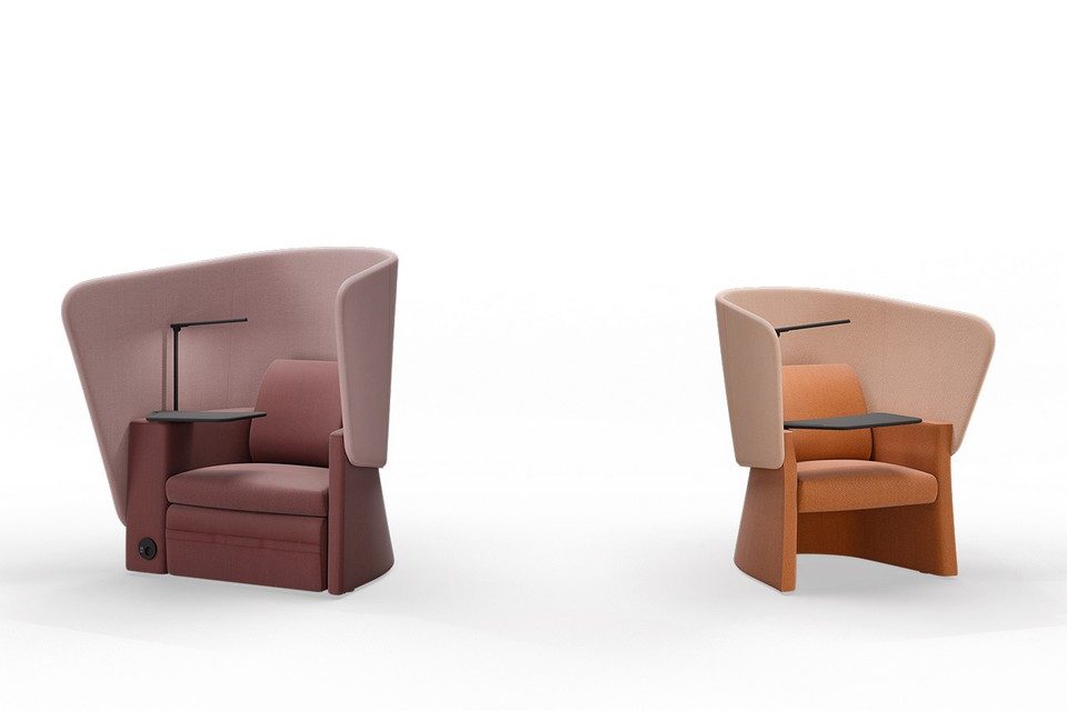 Comparatif entre la version structurante et la version compacte du fauteuil VIP SOLO