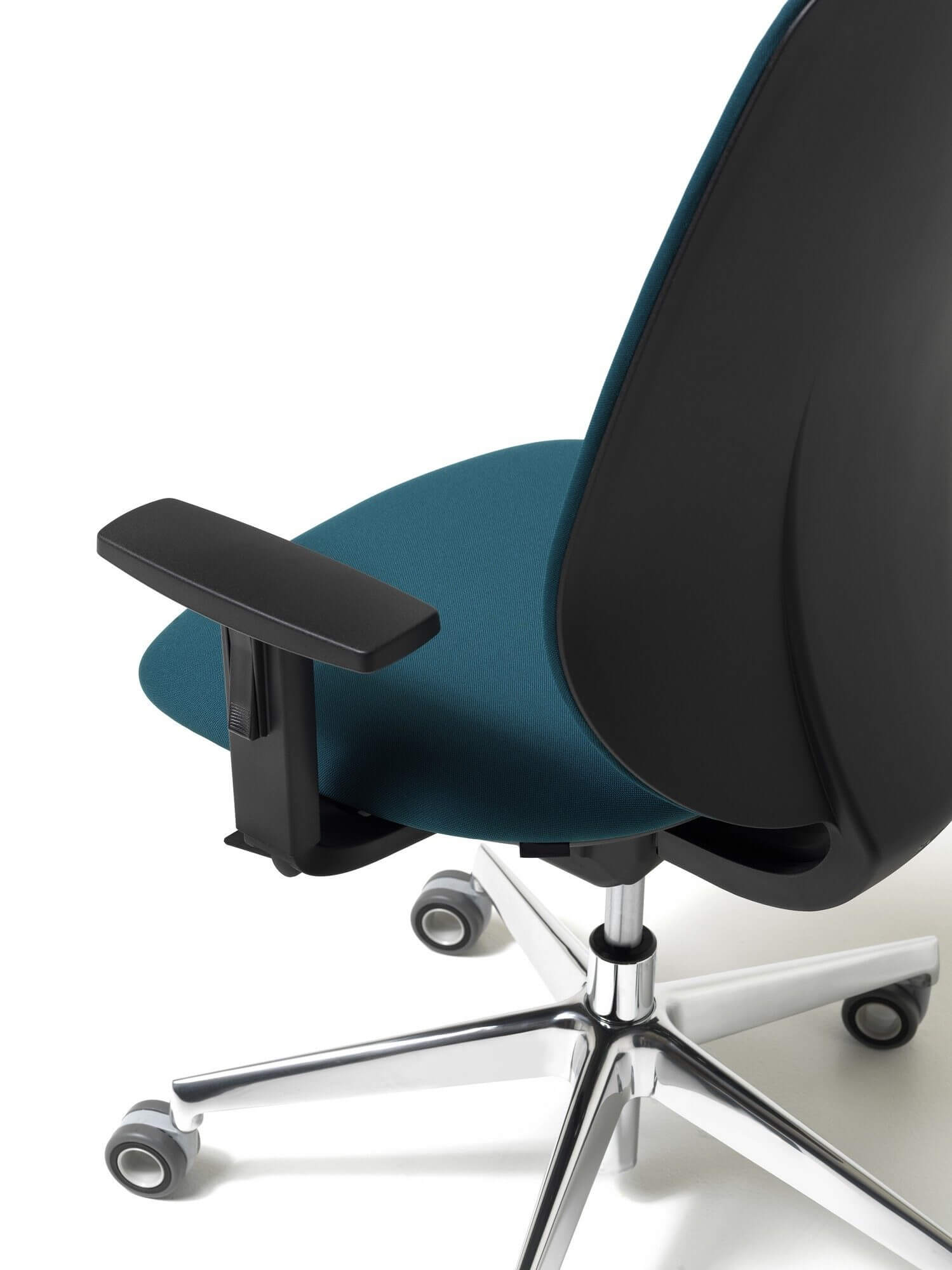 Fauteuil de bureau ergonomique design et moderne SKIN.