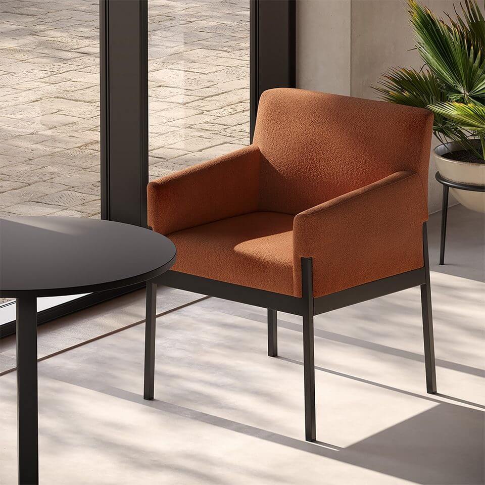 Fauteuil lounge design coloris terracotta pour les hôtels et les restaurants