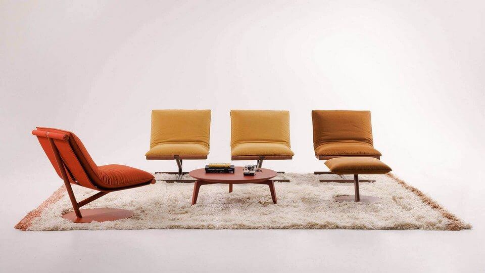 Salon d’accueil client avec fauteuils lounge FARFALLA
