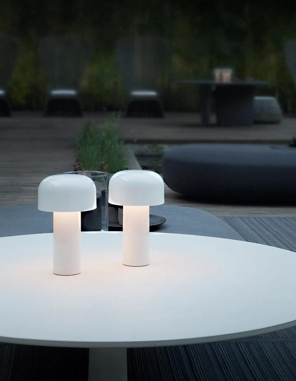 Lampe design portable pour les restaurants BELLHOP