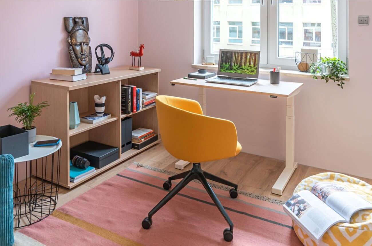 Petit bureau ergonomique pour la maison