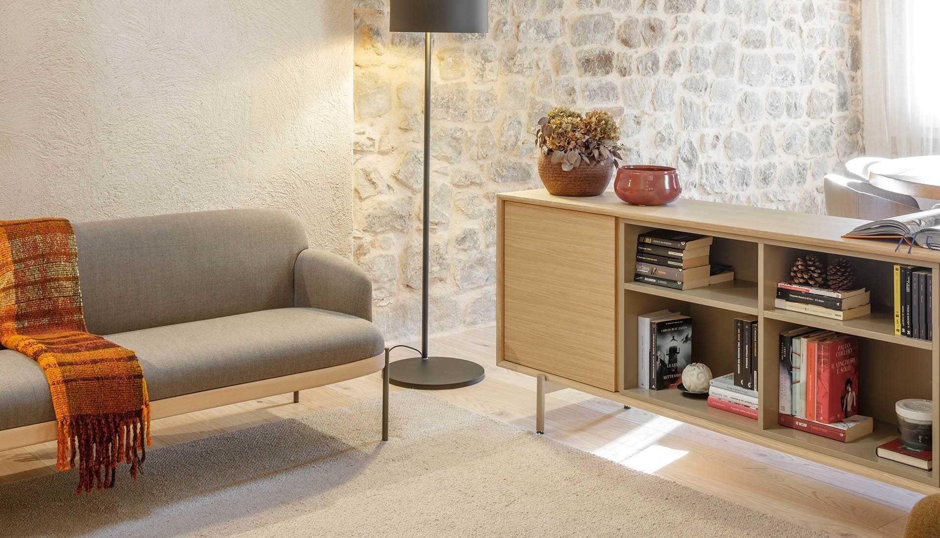 Mobilier d'accueil pour hôtel ABISKO