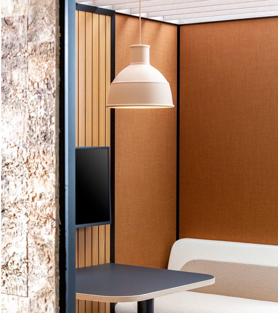 Mobilier acoustique design pour les bureaux RUELLE.