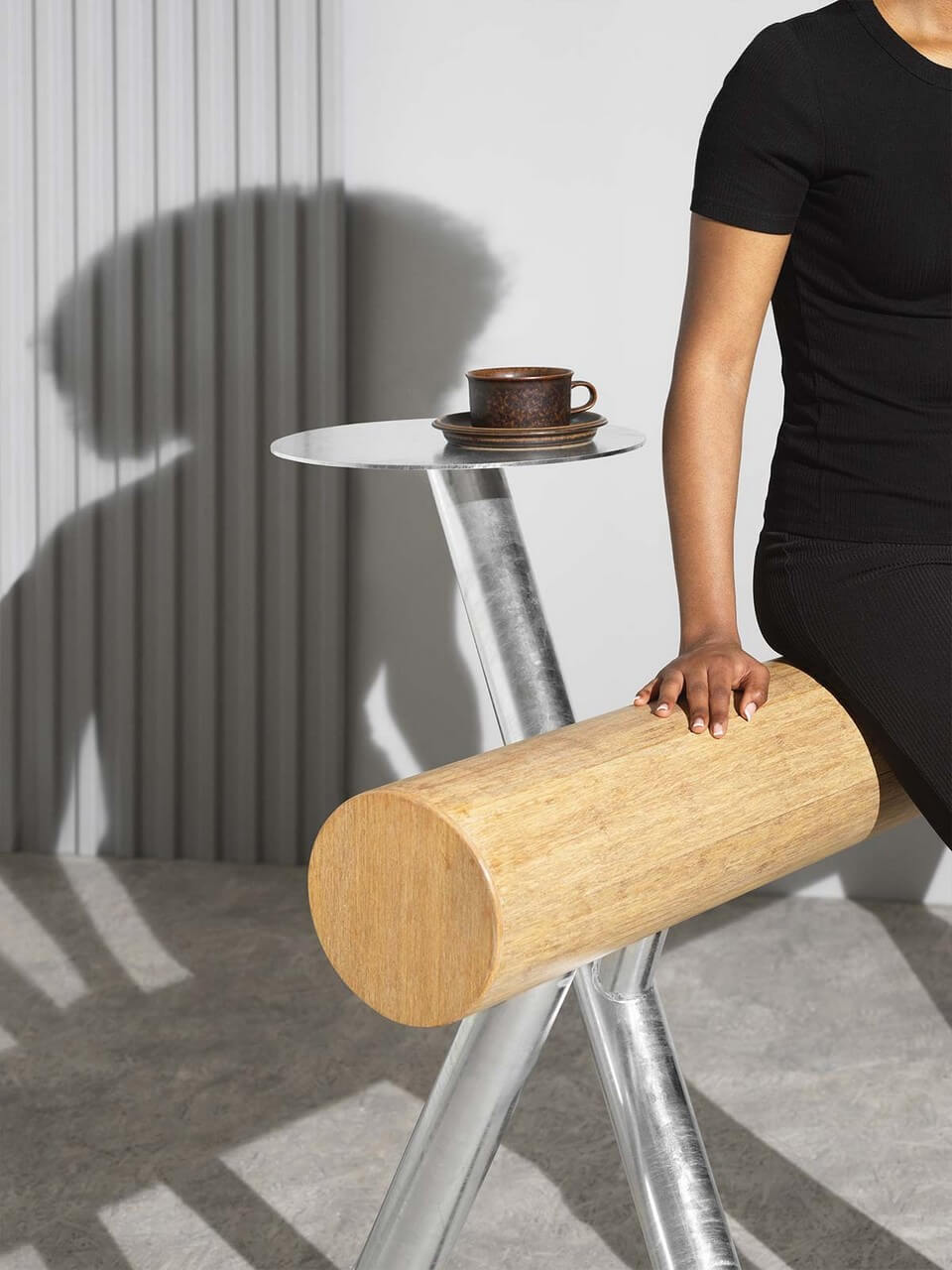 Espace d’attente original en extérieur avec le mobilier EVERGREEN, pour aménager les espaces extérieurs haut de gamme