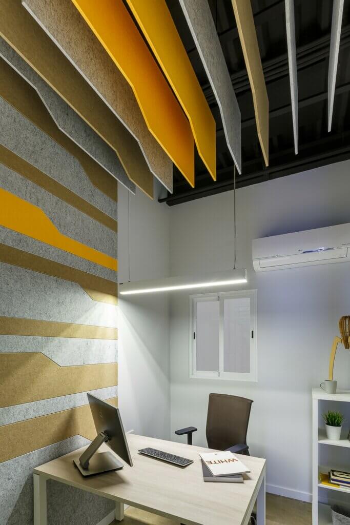 Panneau acoustique mural, absorbant et décoratif pour bureaux