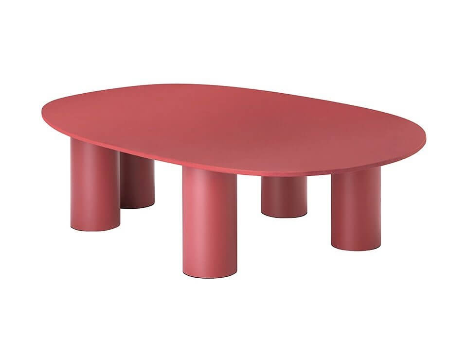 Table basse design pour les espaces extérieurs des professionnels