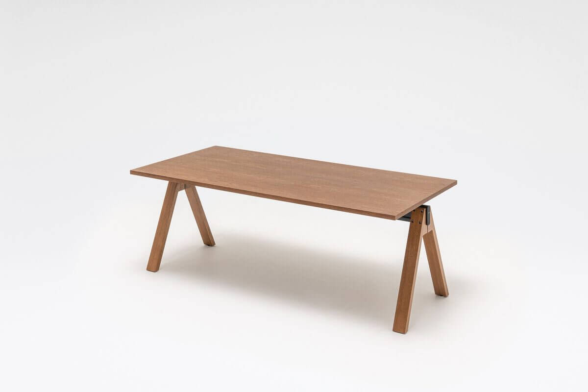 Table en bois design VIBE