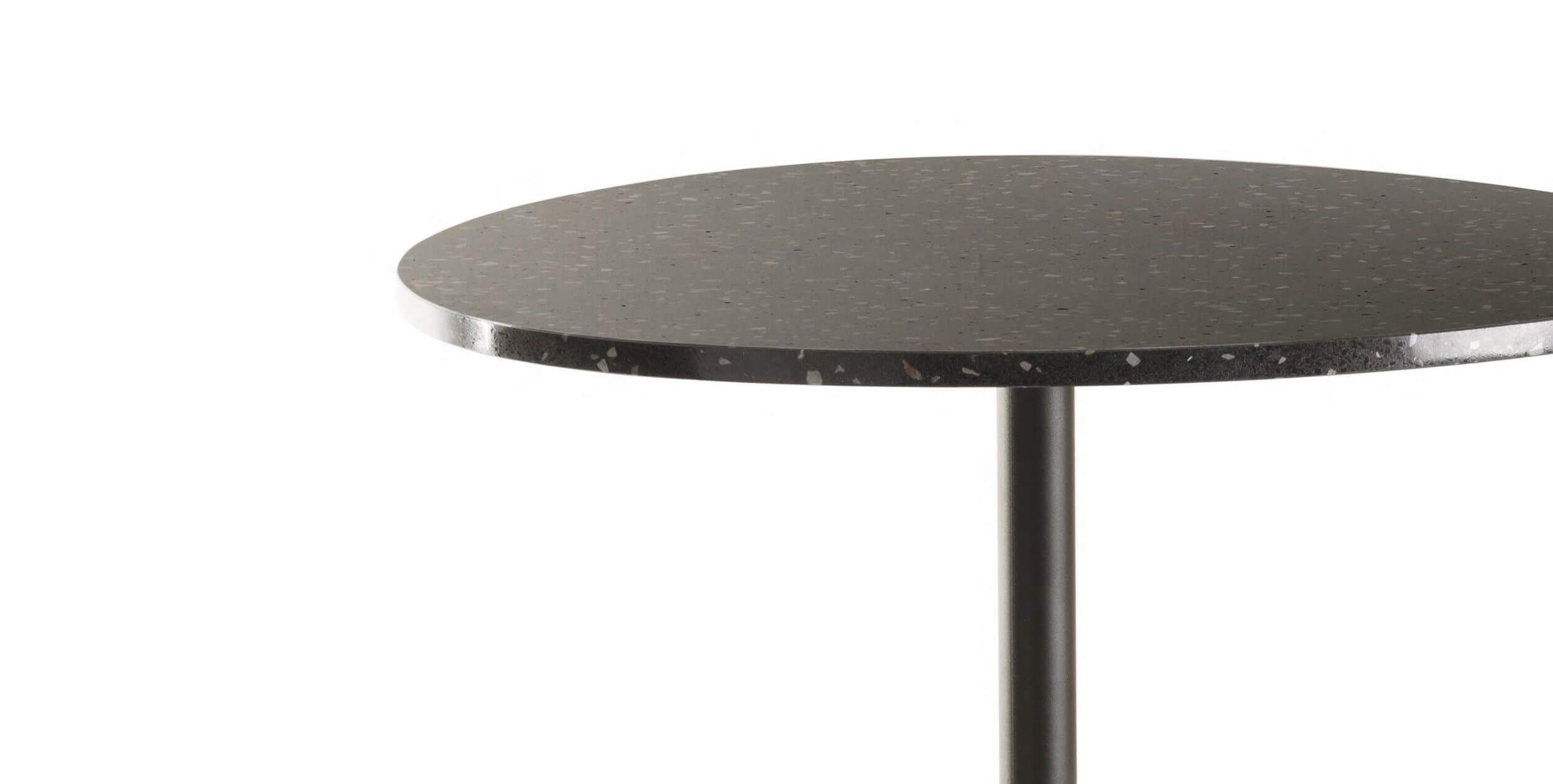 Plateau terrazzo pour table d'extérieur NOTABLE