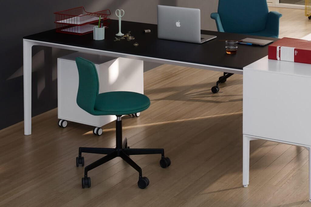 Tabouret de bureau avec dossier-chaise d'ordinateur à roulettes