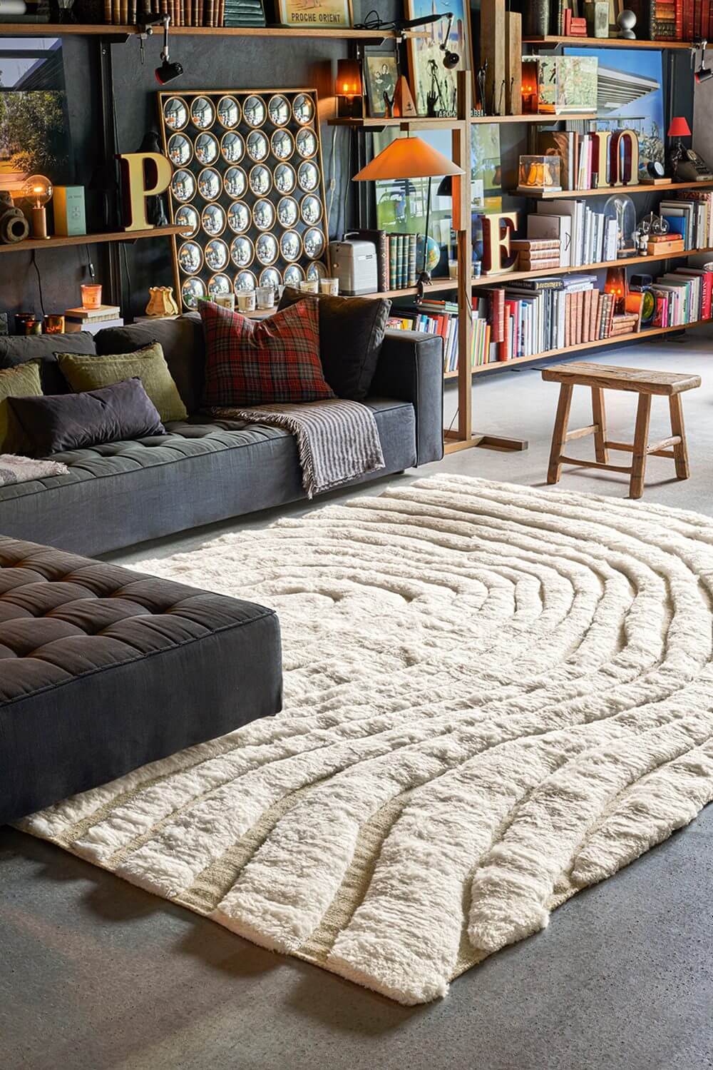 Tapis en laine design pour espace de convivialité FEZ