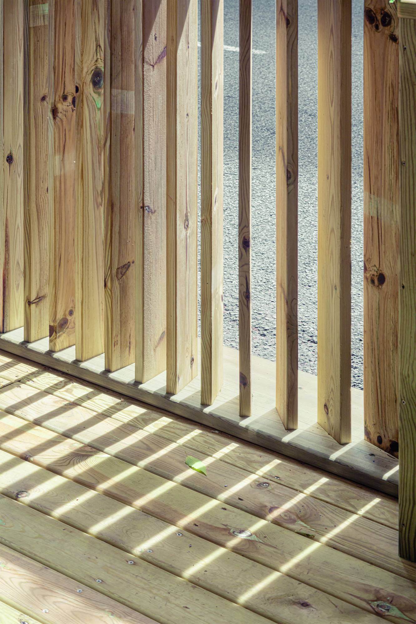 Terrasse urbaine en bois ECOPARKLET